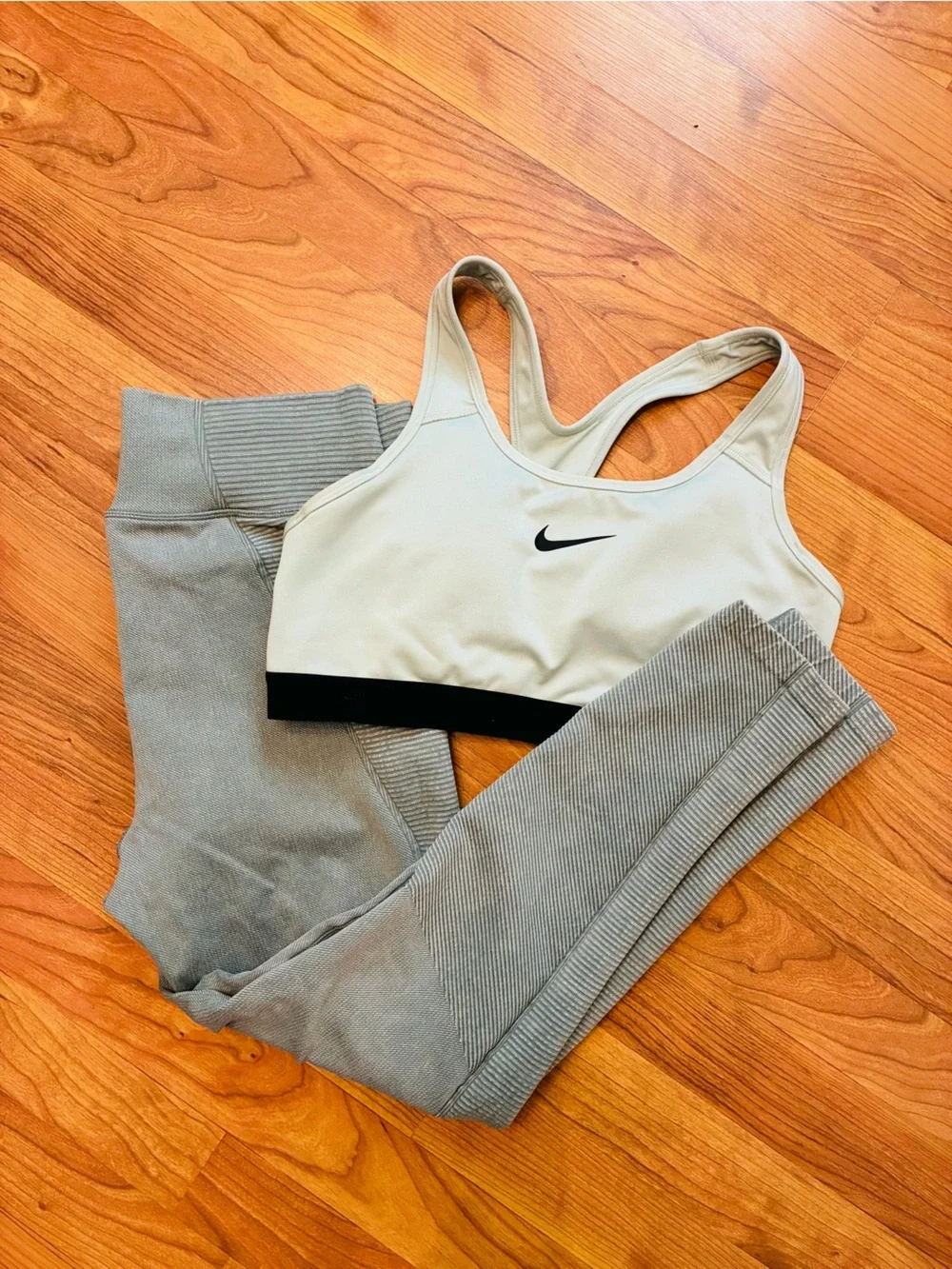 Nike Aerie Activewear Bundle Gym Bag Pilates Set Athleisure Capsule Clean Girl 7